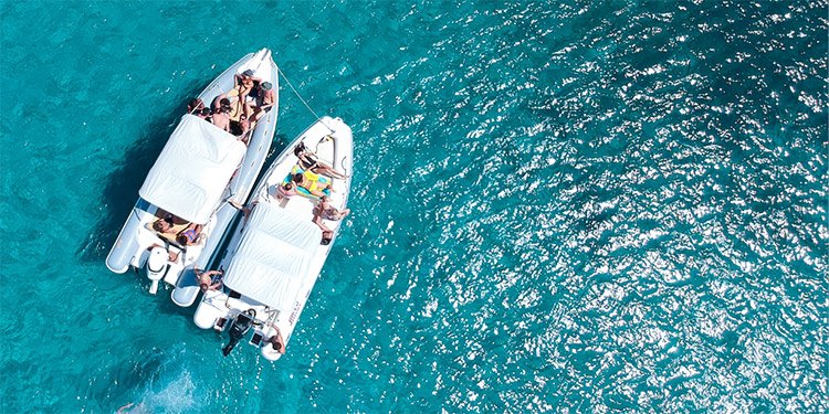 Expert Boat Hire Tips For A Memorable Voyage