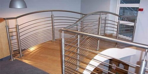 Top Tips For Hiring Railing Contractors: A Comprehensive Guide