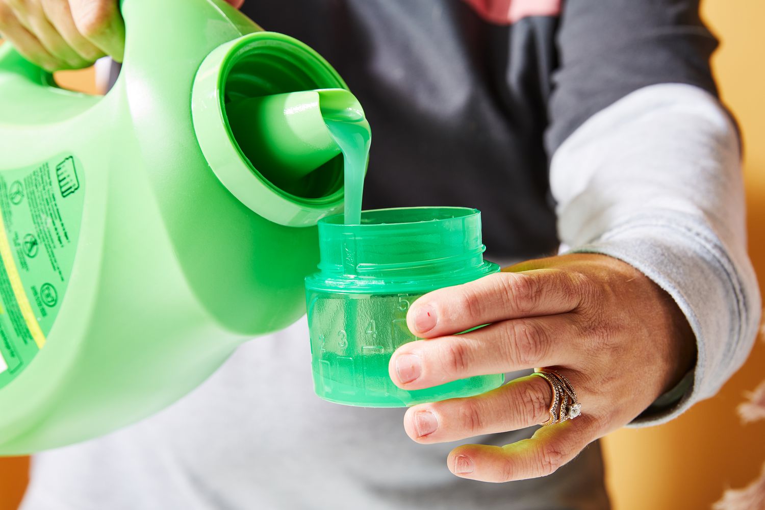 Discover The Best Laundry Cleaning Products For Fresh Clothes!